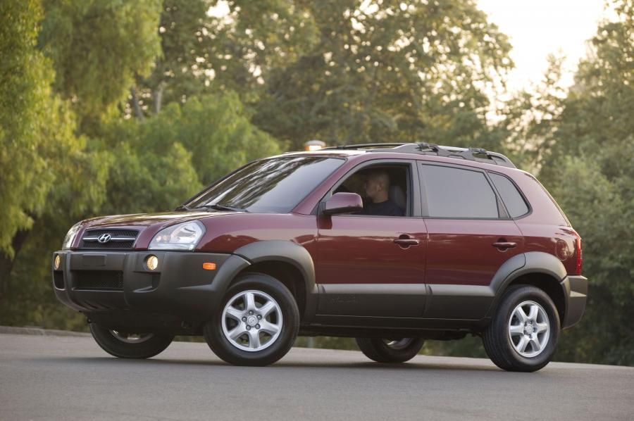  Hyundai Tucson 2004 года  (фото 13 из 74)